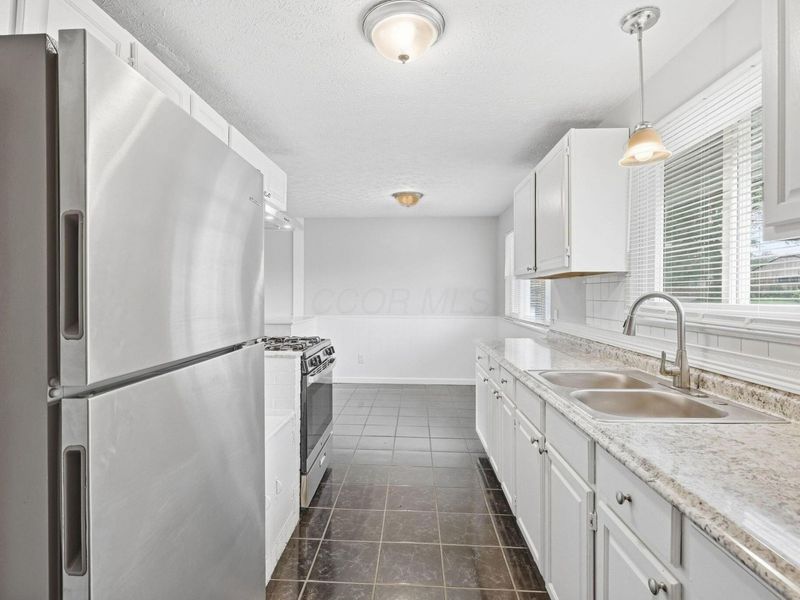 1739 Pickering Drive , Reynoldsburg, OH 43068 Photo 10