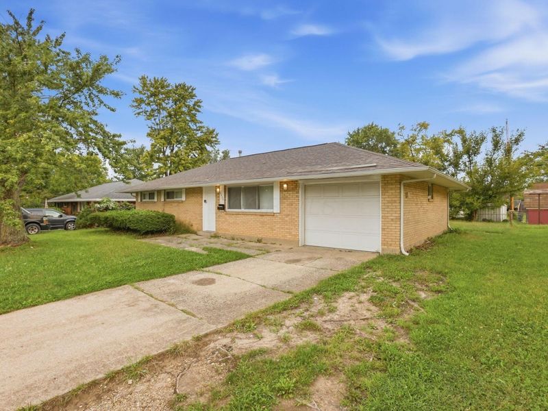 6404 E Livingston Avenue , Reynoldsburg, OH 43068 Photo 3