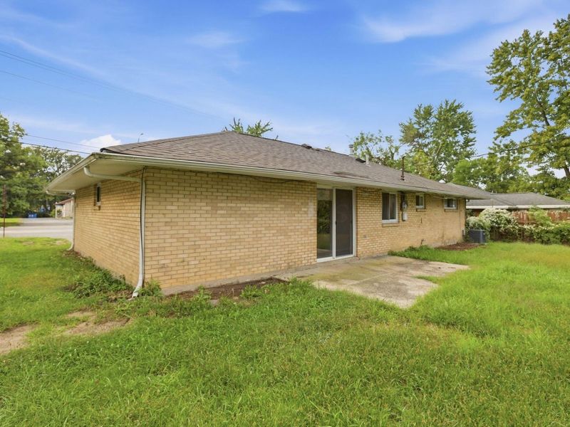 6404 E Livingston Avenue , Reynoldsburg, OH 43068 Photo 6