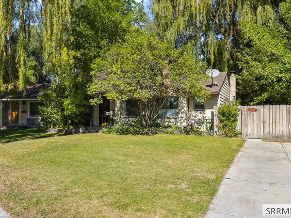 131 Beacon Drive, IDAHO FALLS, ID 83402