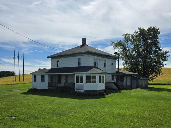 W3222 Sunset DRIVE, Campbellsport, WI 53010