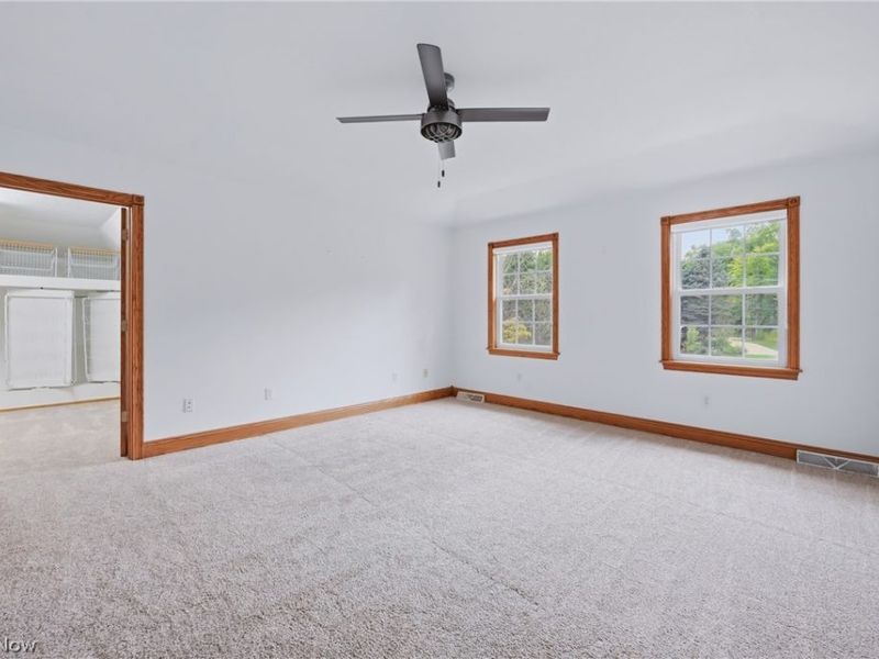 2412 East Pointe Drive SE, Warren, OH 44484 Photo 26
