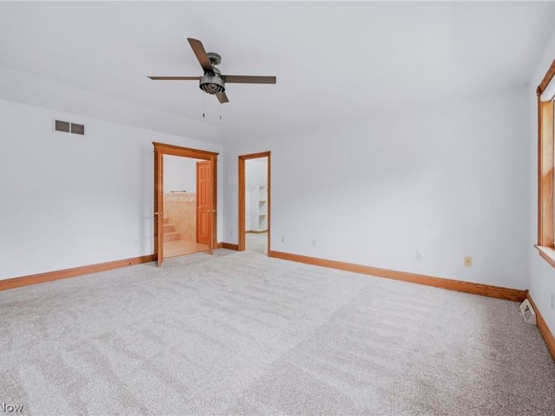 2412 East Pointe Drive SE, Warren, OH 44484 Photo 27