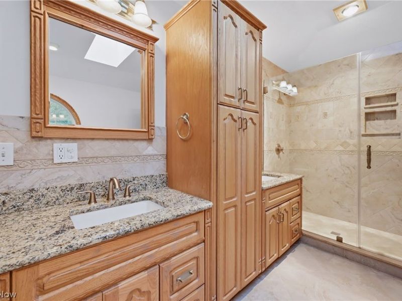 2412 East Pointe Drive SE, Warren, OH 44484 Photo 28