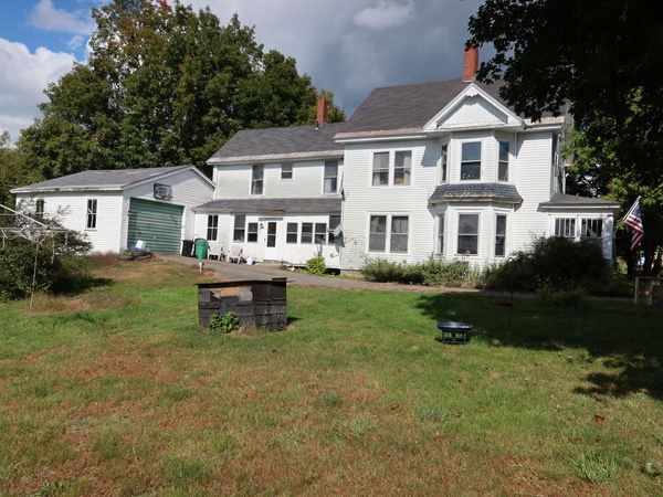 12 Park Street, Milo, ME 04463
