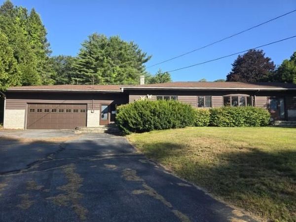 1062 Route 2 , Rumford, ME 04276