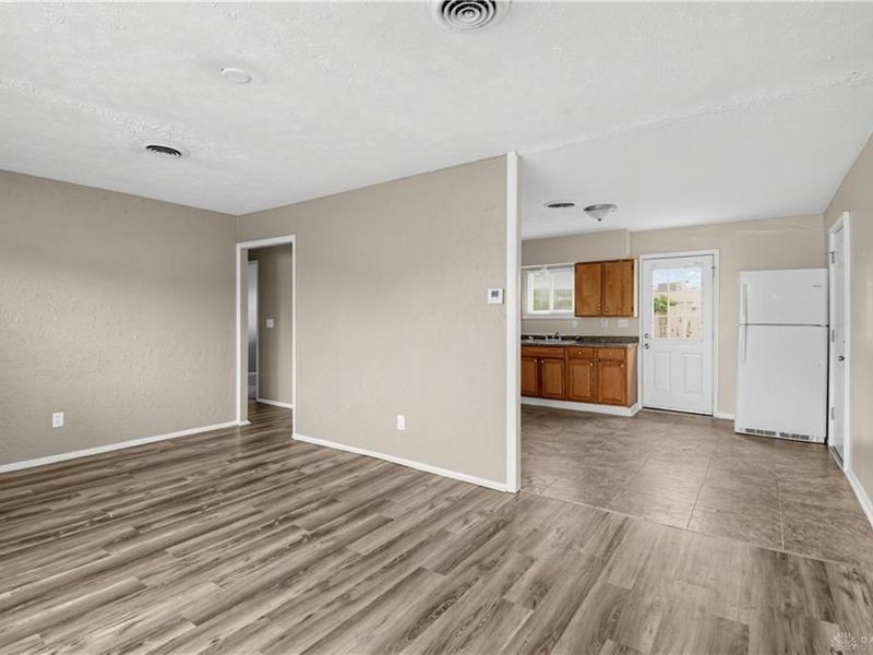 859 Flintridge Drive, Fairborn, OH 45324 Photo 10