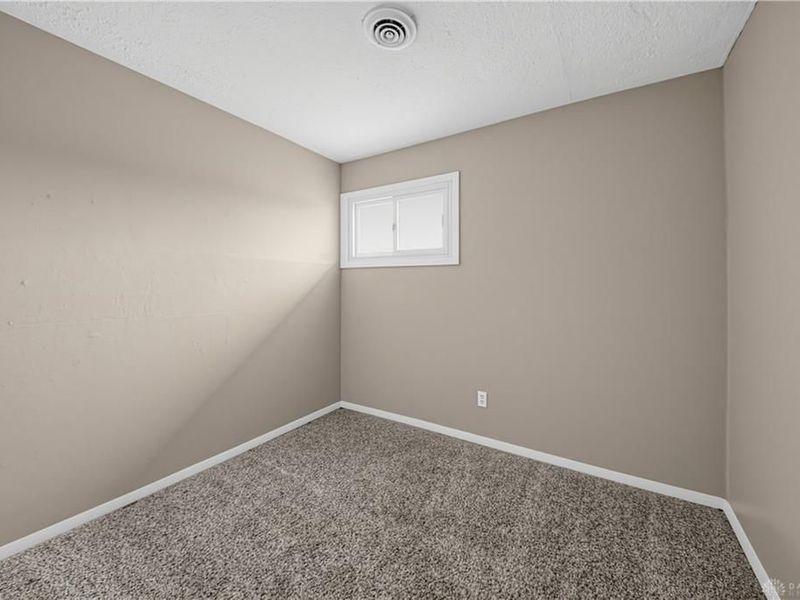 859 Flintridge Drive, Fairborn, OH 45324 Photo 17