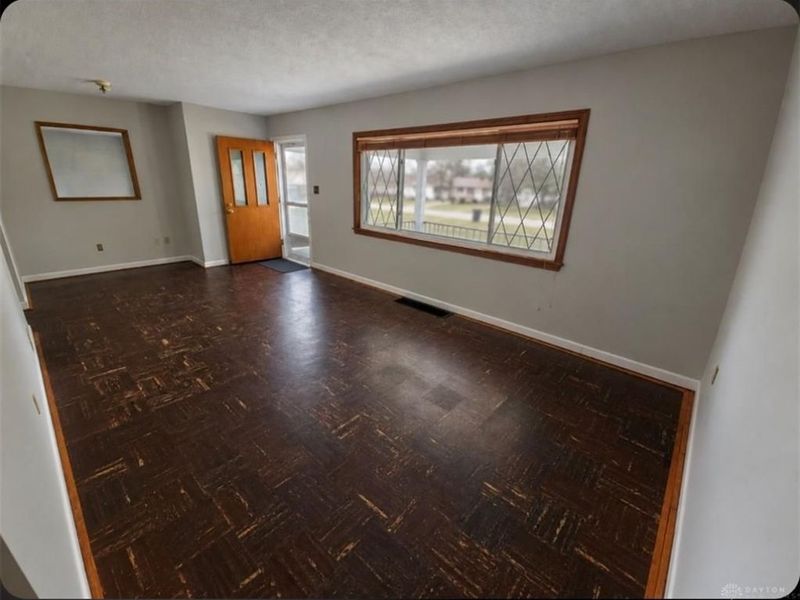 5784 Enright Avenue, Riverside, OH 45431 Photo 5
