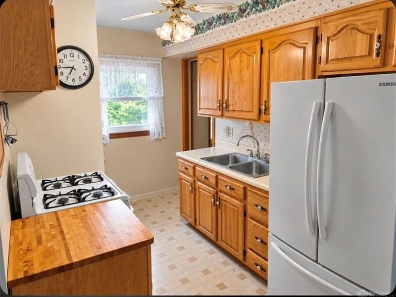 5784 Enright Avenue, Riverside, OH 45431 Photo 7