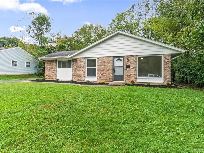 914 Greenheart Drive, New Carlisle, OH 45344 Photo 2