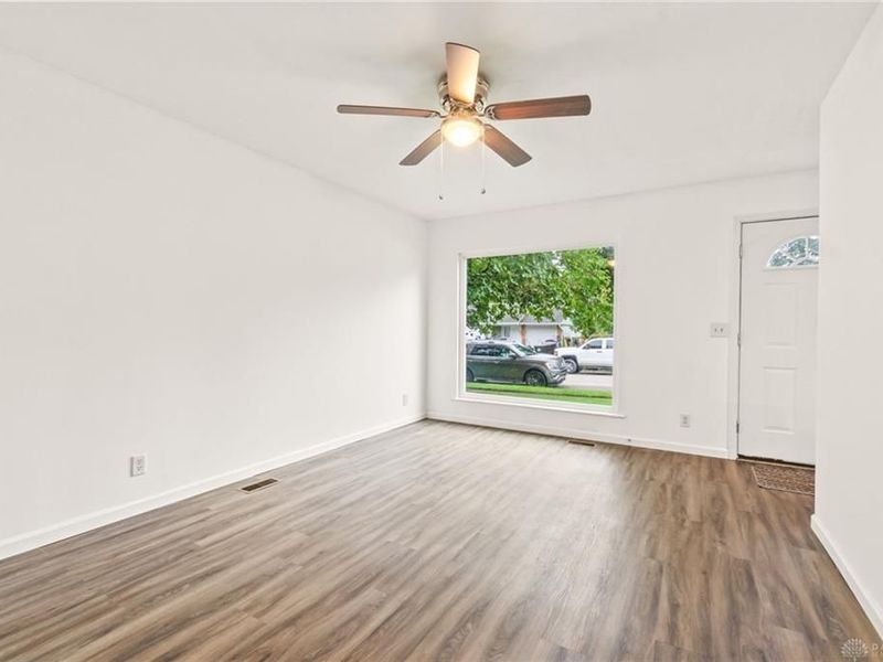 914 Greenheart Drive, New Carlisle, OH 45344 Photo 5