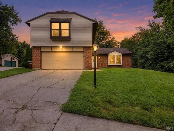 9735 Pellston Way, Miamisburg, OH 45342