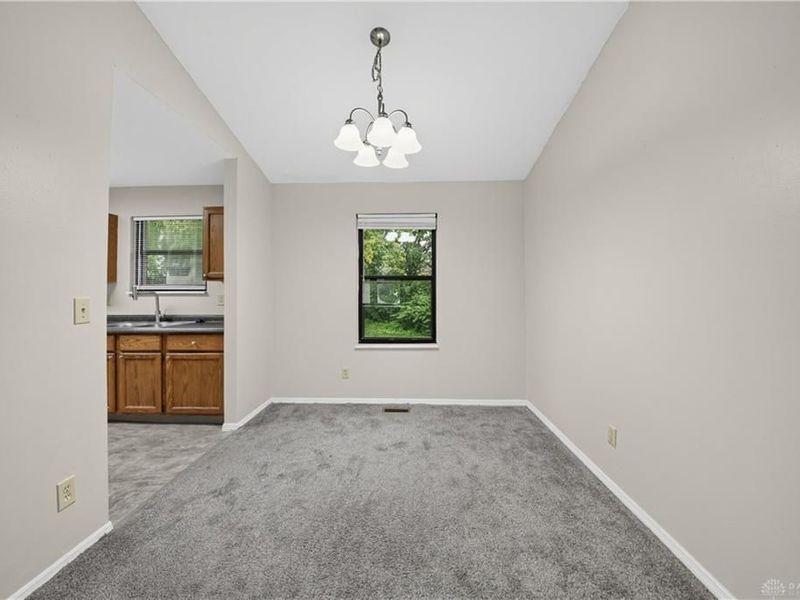 9735 Pellston Way, Miamisburg, OH 45342 Photo 10