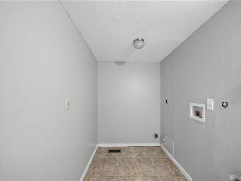 9735 Pellston Way, Miamisburg, OH 45342 Photo 24