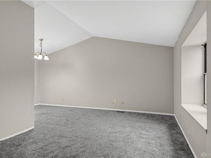 9735 Pellston Way, Miamisburg, OH 45342 Photo 4