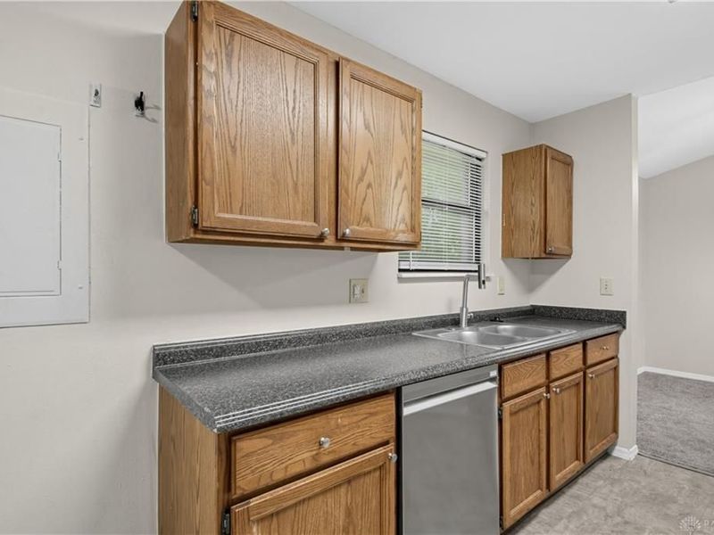 9735 Pellston Way, Miamisburg, OH 45342 Photo 8
