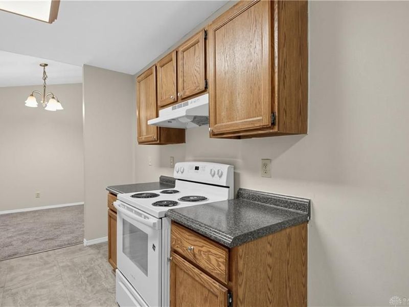 9735 Pellston Way, Miamisburg, OH 45342 Photo 9