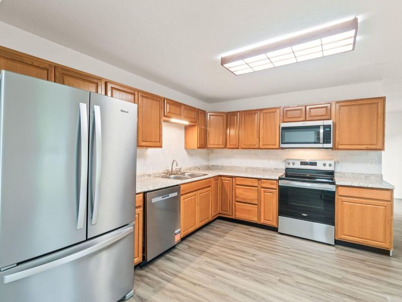 914 Greenheart Drive, New Carlisle, OH 45344 Photo 4
