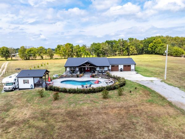 348 E Tulsa Avenue , Kansas, OK 74347