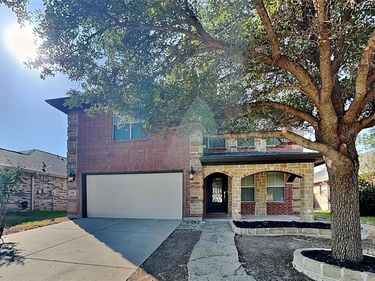345 Chalkstone Drive, Fort Worth, TX 76131