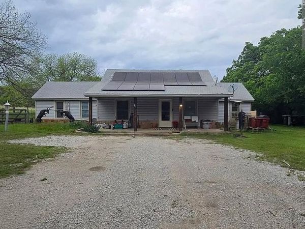 6220 W Highway 199 , Springtown, TX 76082