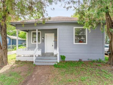 2630 Lenway Street, Dallas, TX 75215