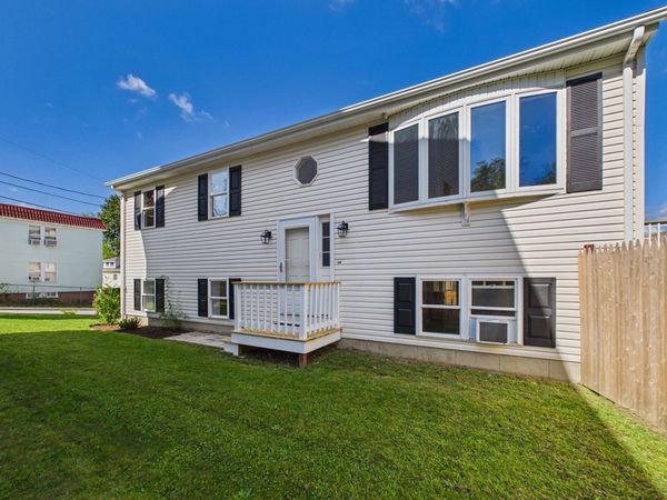 102 Vestal St, Fall River, MA 02720
