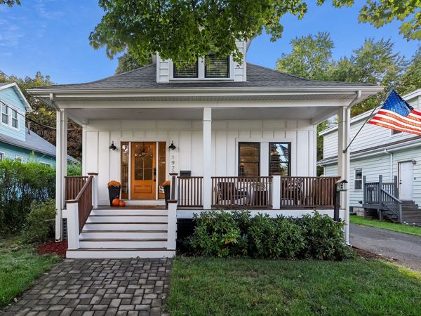197 Brookside Pkwy, Medford, MA 02155