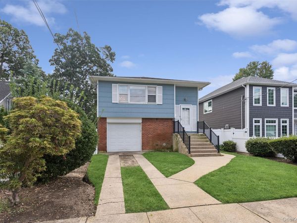 1928 Gormley Avenue , Merrick, NY 11566