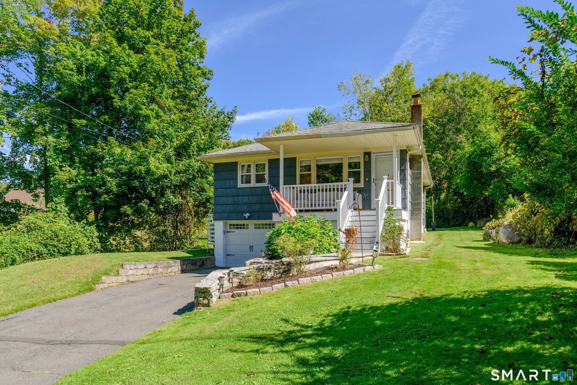 6 Merlin, New Fairfield, CT 06812 Main Photo