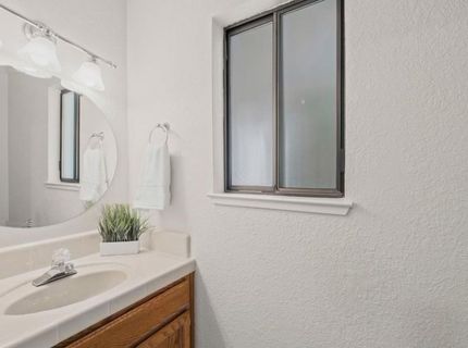 108 Miller Way, Folsom, CA 95630 Photo