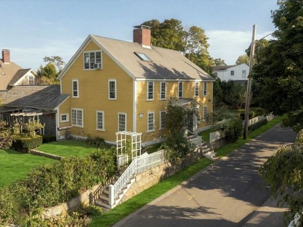 25 Ship St, Hingham, MA 02043