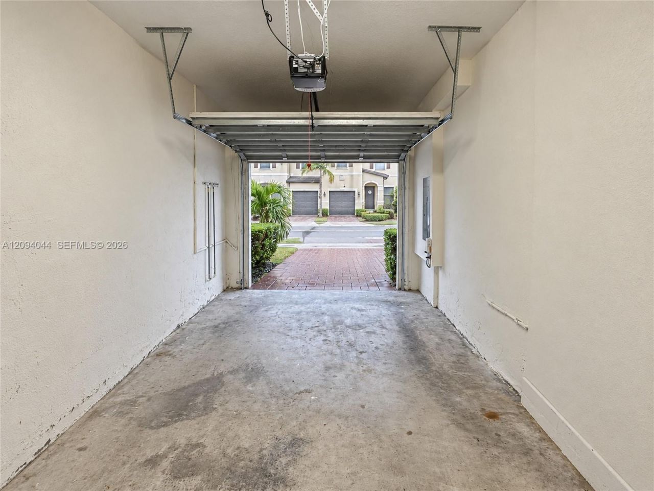 10306 W 33rd Ln , Hialeah, FL 33018 Photo