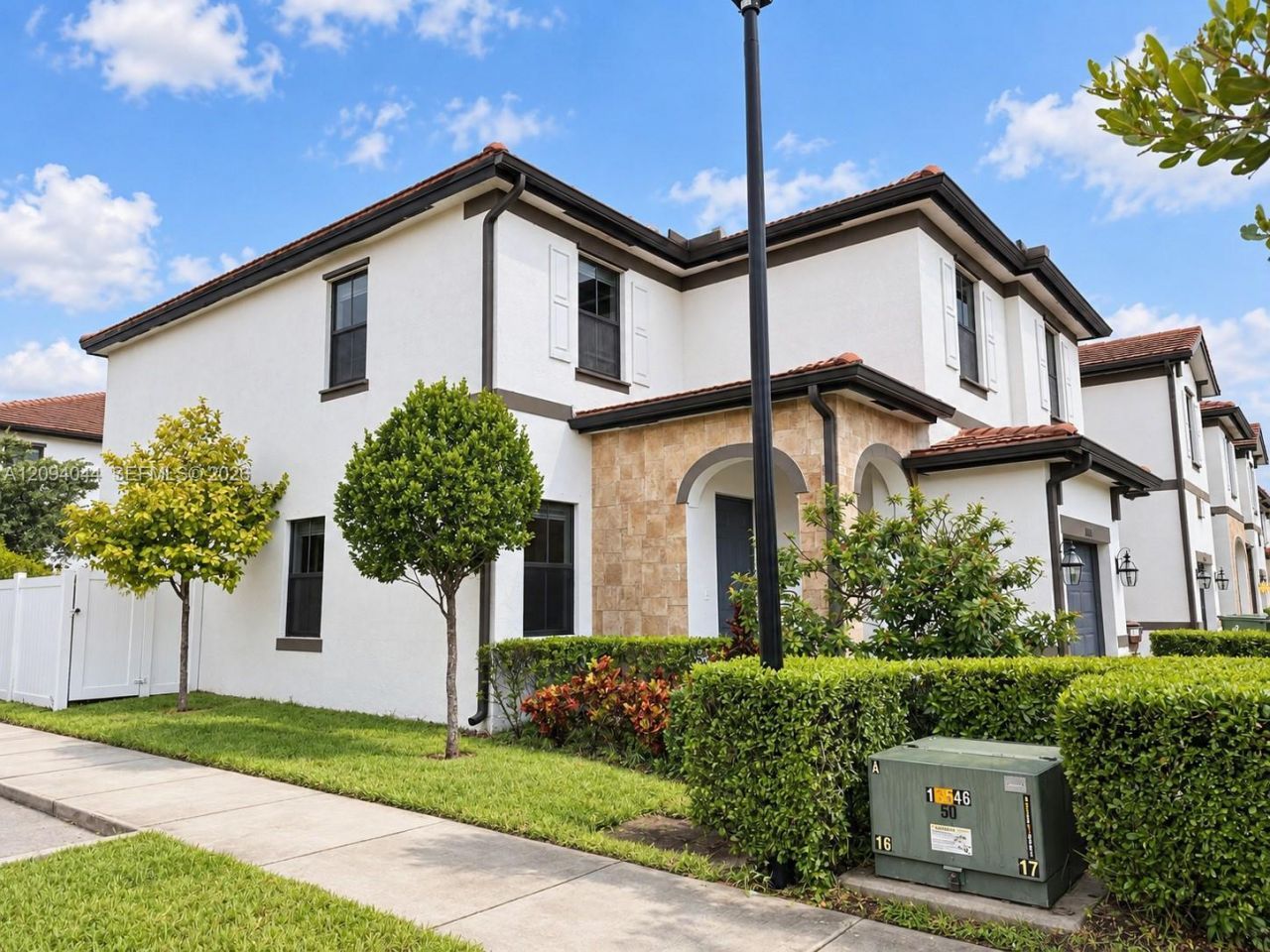 10306 W 33rd Ln , Hialeah, FL 33018 Photo