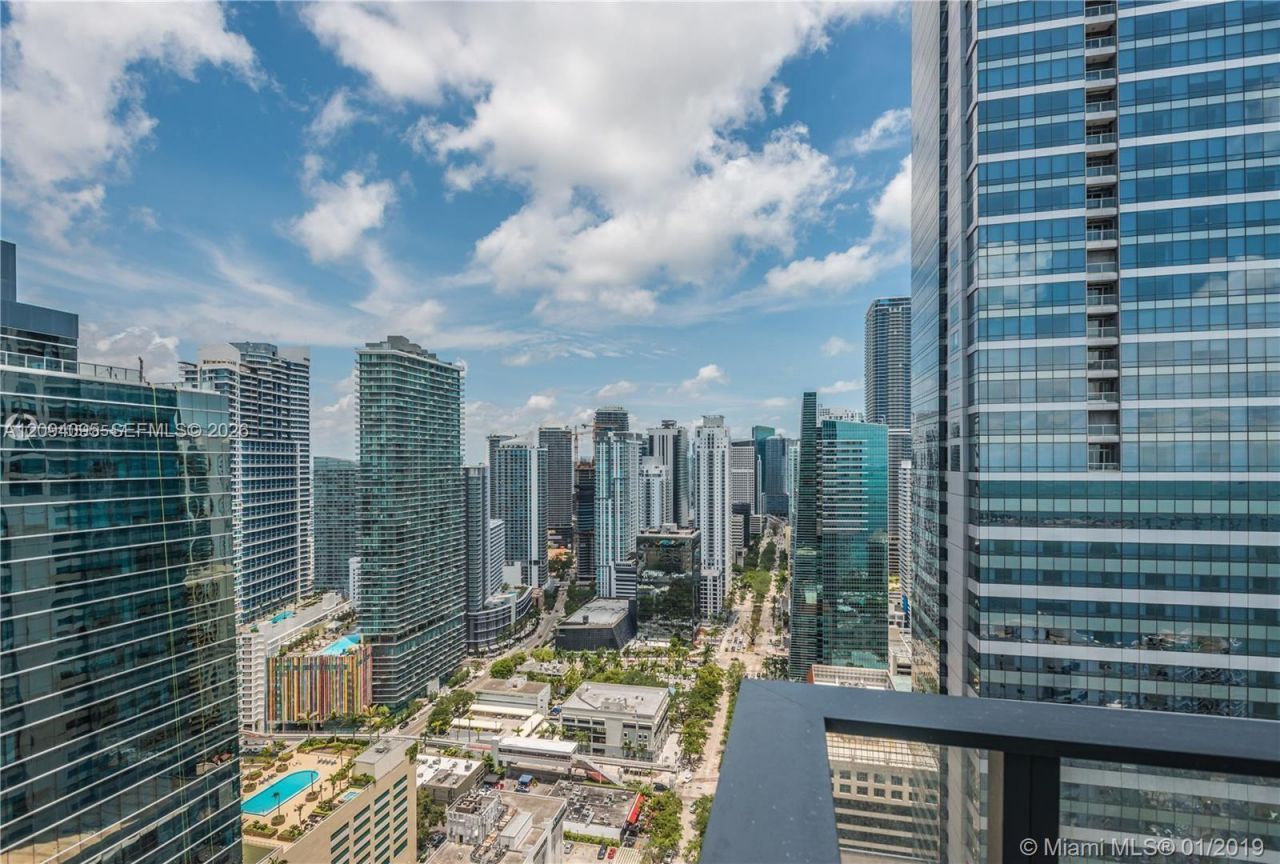 1451 Brickell Ave , Unit 4004, Miami, FL 33131 Photo
