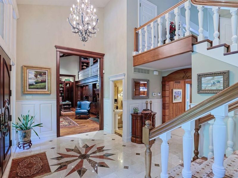 736 Elsinboro Drive, Cincinnati, OH 45226 Photo 5