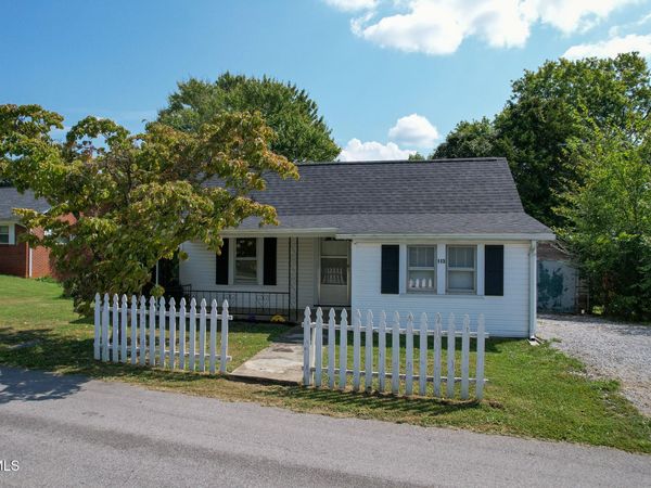 113 West Barton Ridge Road, Greeneville, TN 37743