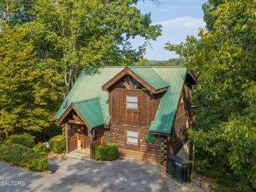 2864 Pine Haven Drive, Sevierville, TN 37862