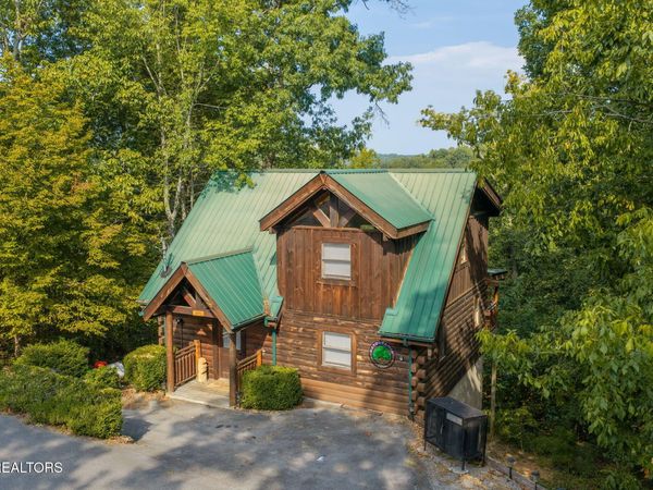 2864 Pine Haven Drive, Sevierville, TN 37862