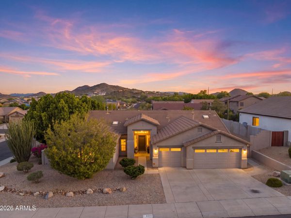 6352 W BRILES Road, Phoenix, AZ 85083