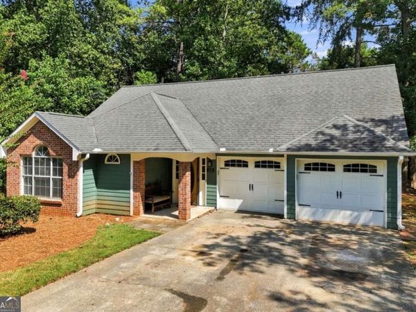 410 Rose Creek Place, Woodstock, GA 30189