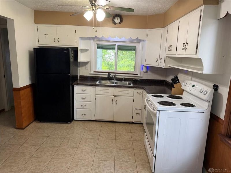 8923 W National Road, Brookville, OH 45309 Photo 4