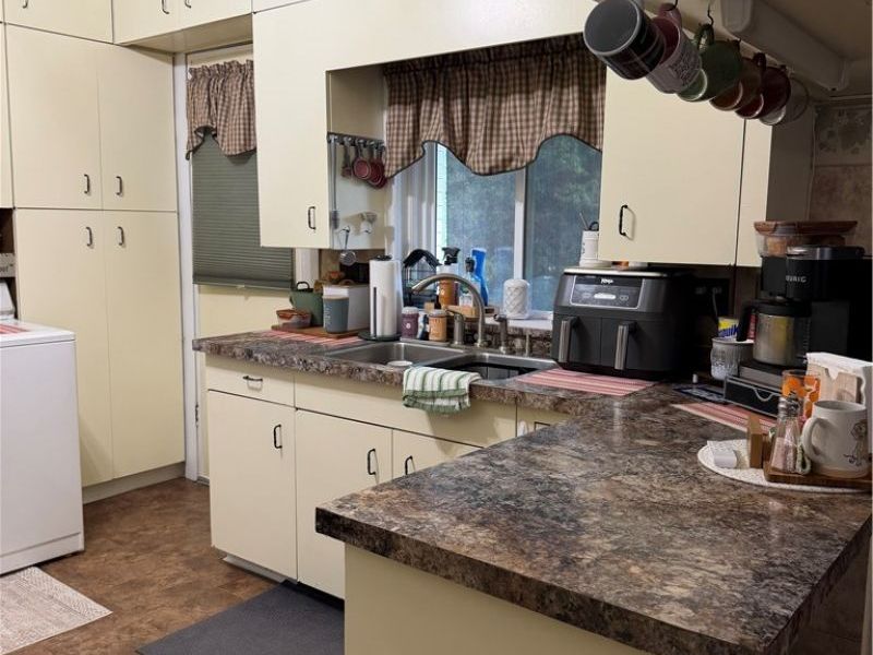 412 Eastern Avenue, Woodsfield, OH 43793 Photo 14