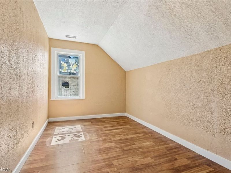 3602 Mobile Court, Cleveland, OH 44109 Photo 10