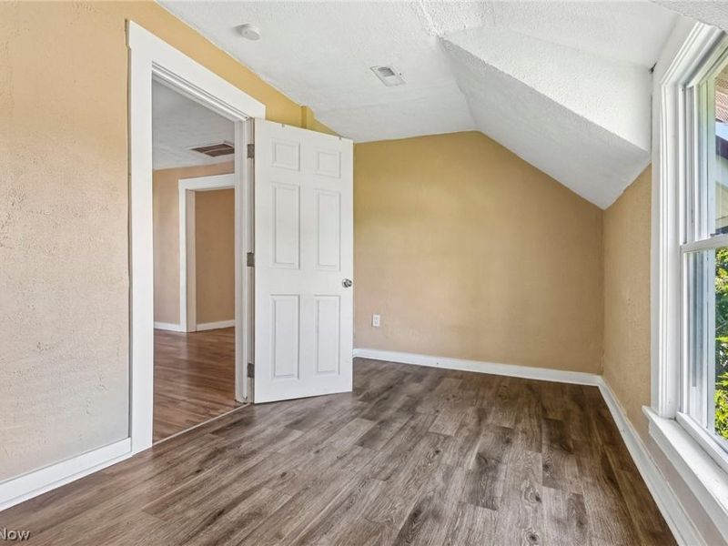 3602 Mobile Court, Cleveland, OH 44109 Photo 17