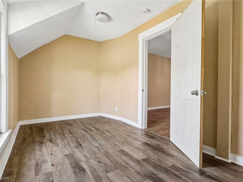 3602 Mobile Court, Cleveland, OH 44109 Photo 18