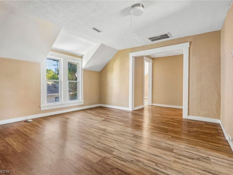 3602 Mobile Court, Cleveland, OH 44109 Photo 5