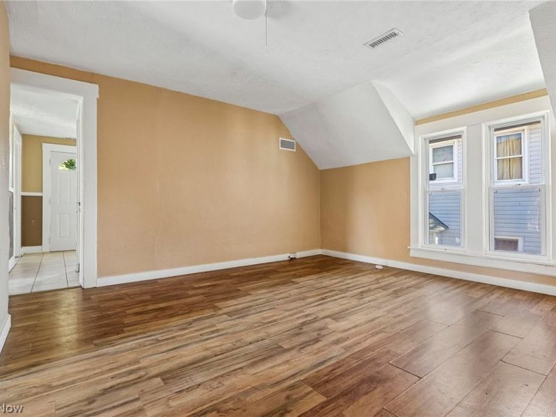 3602 Mobile Court, Cleveland, OH 44109 Photo 6