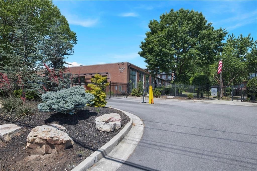 5200 Peachtree Road, Unit 2114, Atlanta, GA 30341 Main Photo